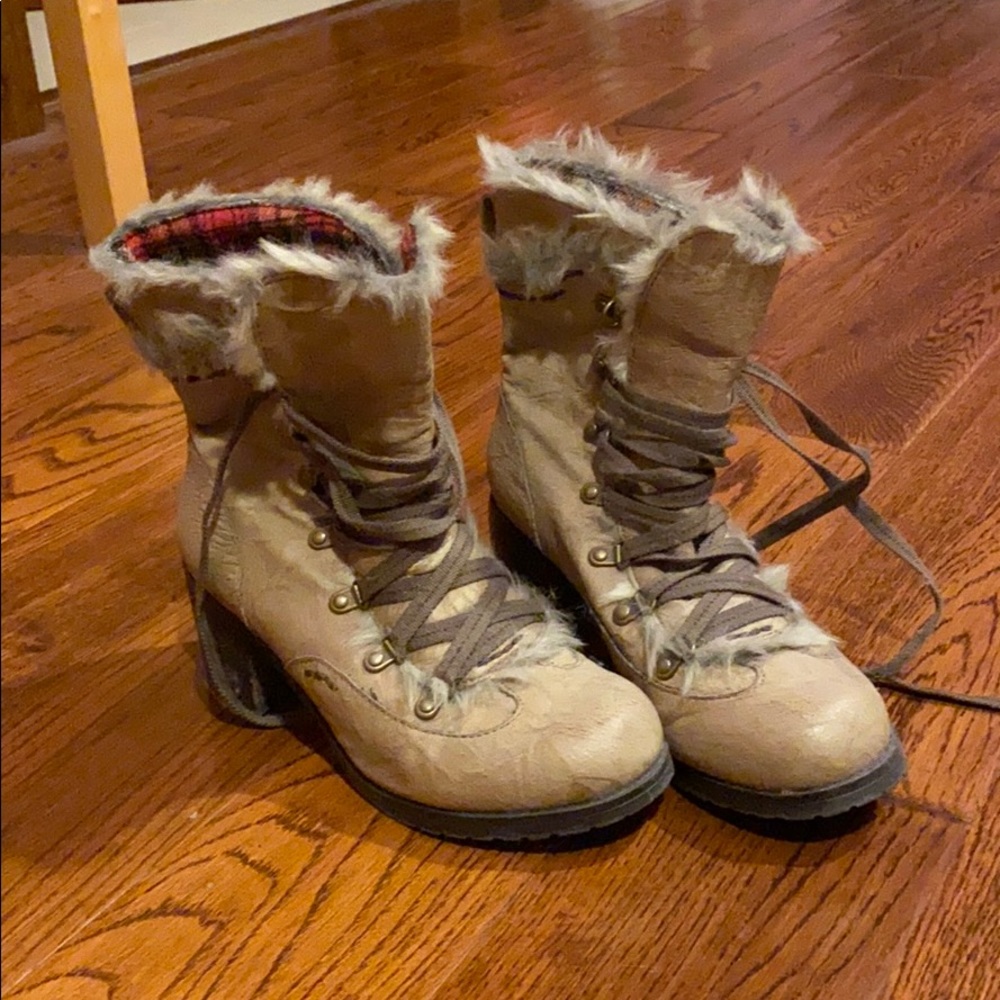 Faux Fur Lace-up Heeled Boots